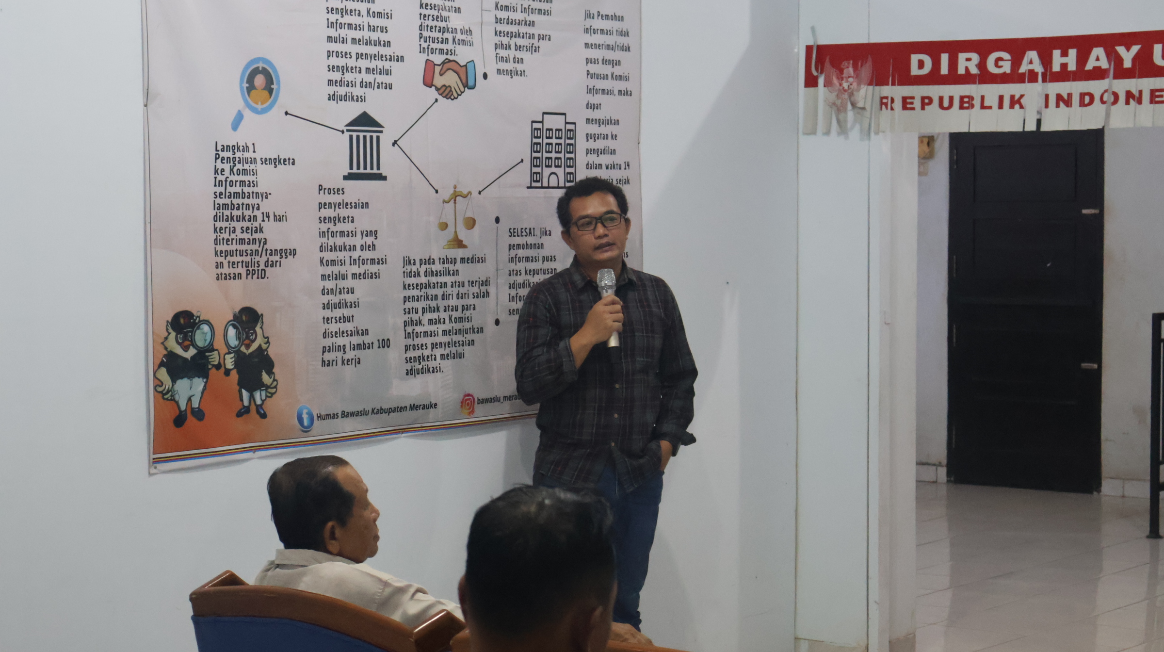 Koordinator Divisi Pencegahan Partisipasi Masyarakat dan Hubungan Masyarakat Bawaslu Provinsi Papua Selatan, Ahmad Muhazir