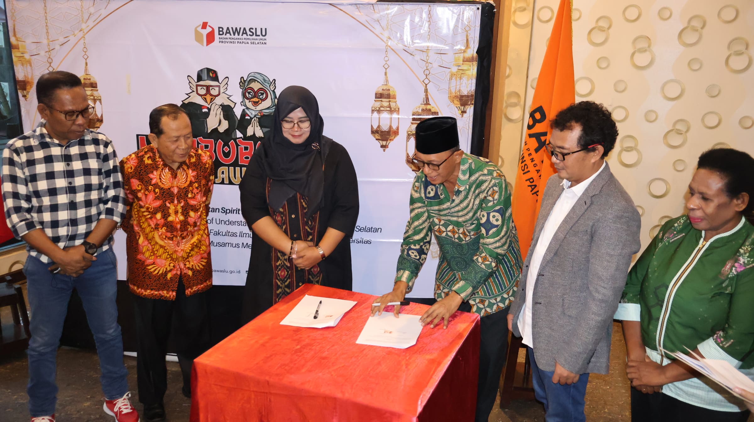 Penandatangan MoU antara Bawaslu Provinsi Papua Selatan dengan FH dan FISIP Universitas Musamus, 11 Maret 2026