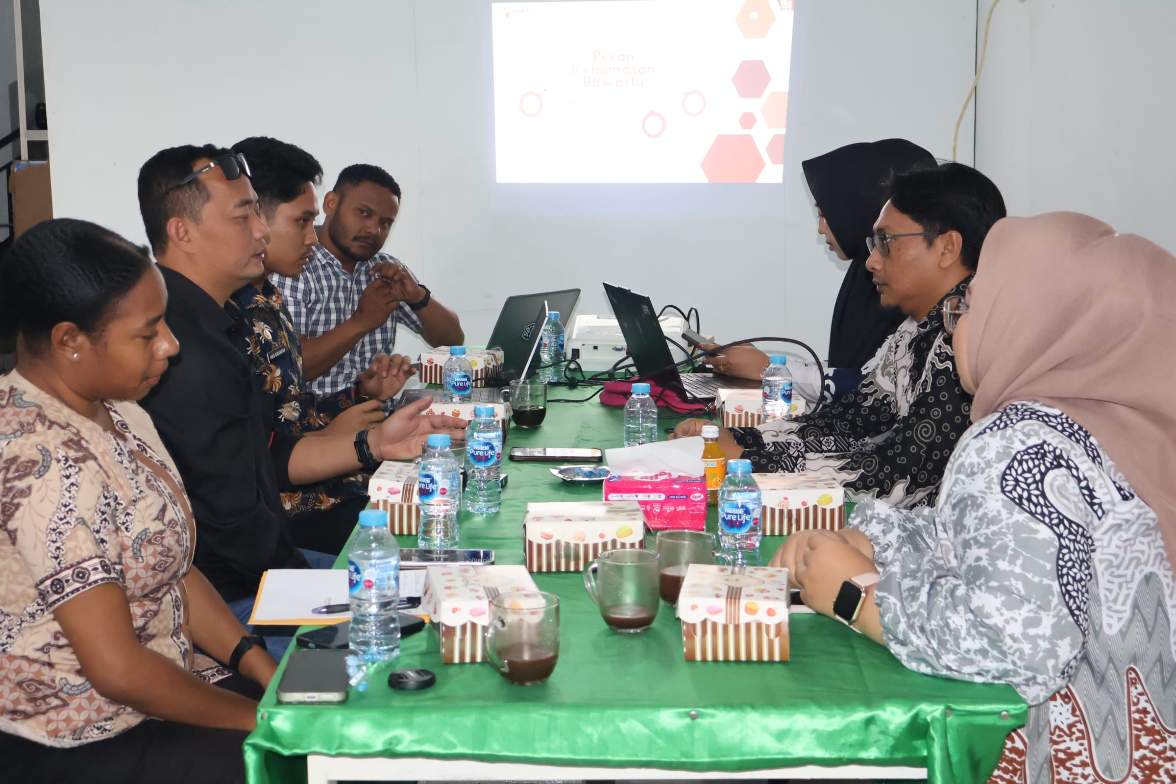 Bawaslu Papua Selatan Perkuat Strategi Pengawasan PDPB dan Kehumasan di Bawaslu Merauke
