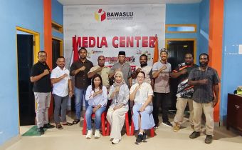Ngabuburit Pengawasan Bawaslu Kabupaten Boven Digoel, 8 Maret 2026