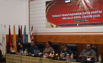 Bawaslu Papua Selatan Dorong Perbaikan Data Partai Politik pada Evaluasi Pemutakhiran SIPOL Semester I